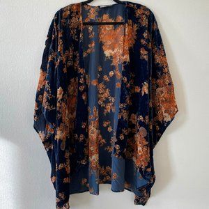 Audrey 3+1 Velvet Kimono